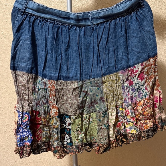 Floral Patchwork Denim Skirt​ - Picture 11 of 14